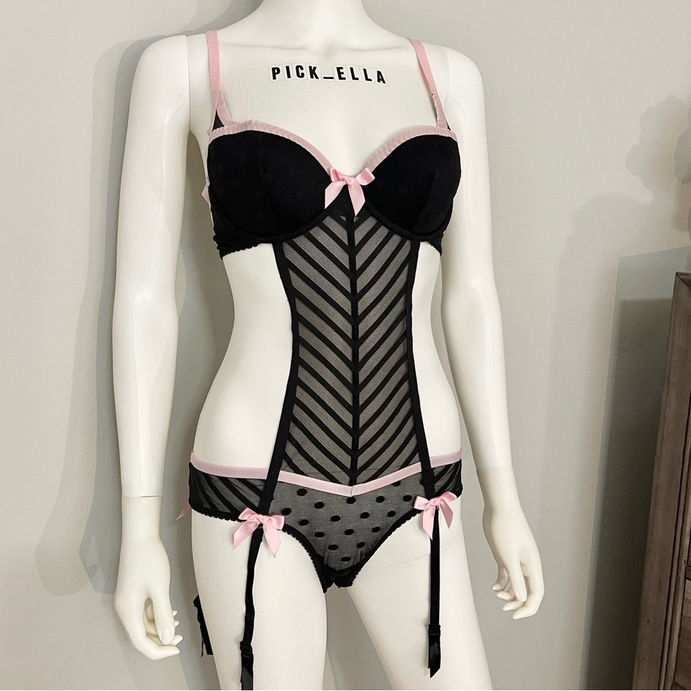M Vs Victoria’s Secret Sexy Little Things Vintage garter teddy Black & pink dot